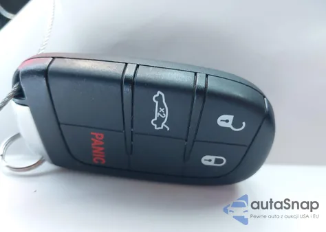 2015 Dodge Challenger Sxt z USA, uszkodzony, nr VIN 2C3CDZAG5FH715110